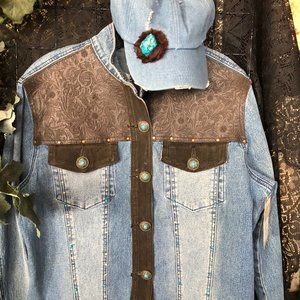 DIANE GILMAN - XL suede with matching cap with turquoise center in flower on cap